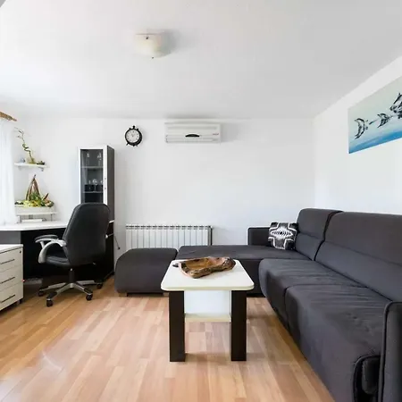 Apartmani Vinko Tribunj-Sovlje Tribalj Exterior foto