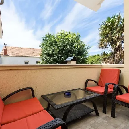 Apartmani Vinko Tribunj-Sovlje Tribalj Exterior foto