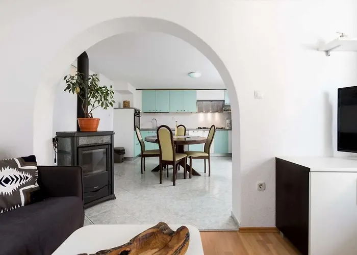 Apartmani Vinko Tribunj-Sovlje