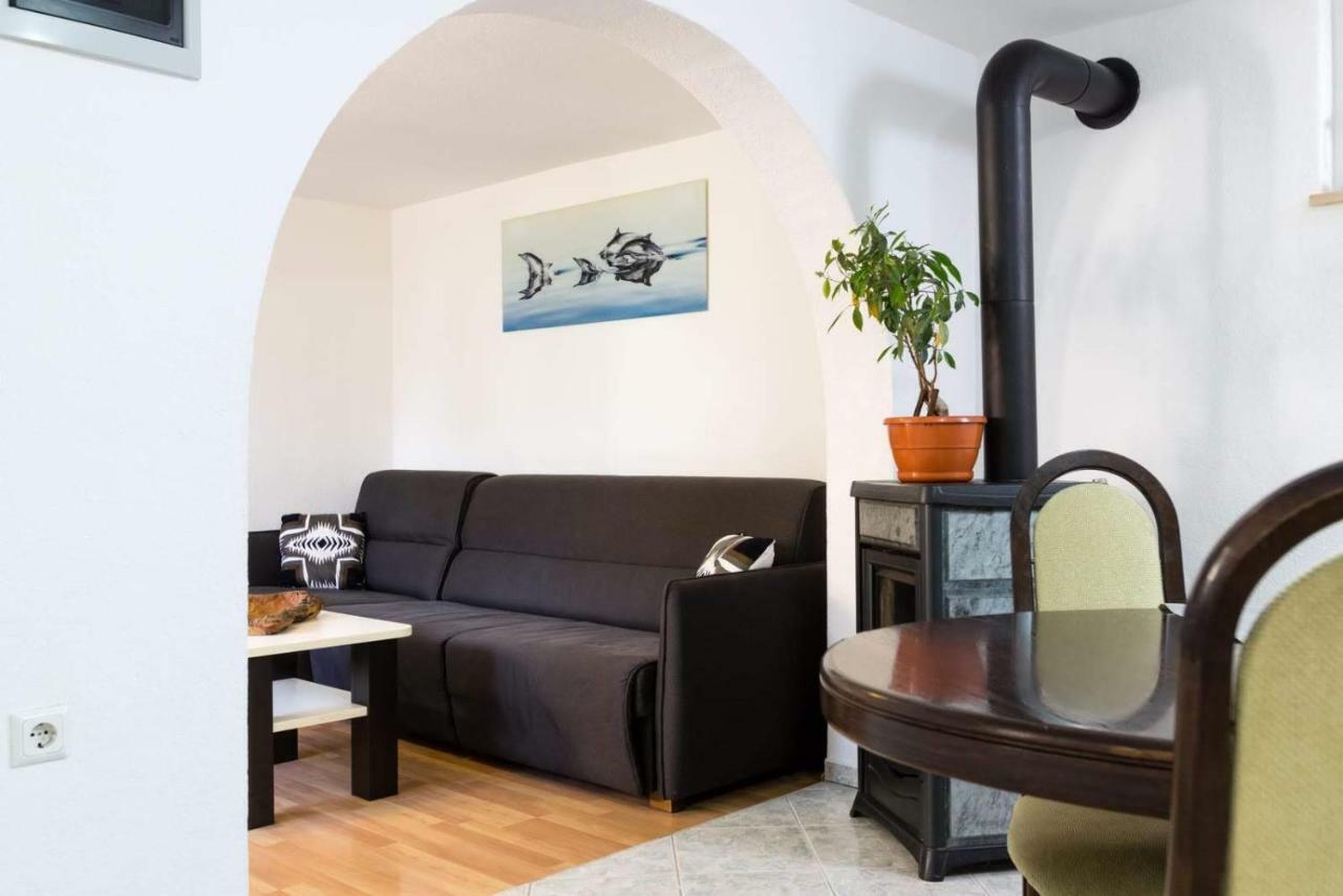 Vinko Tribunj-sovlje Apartment