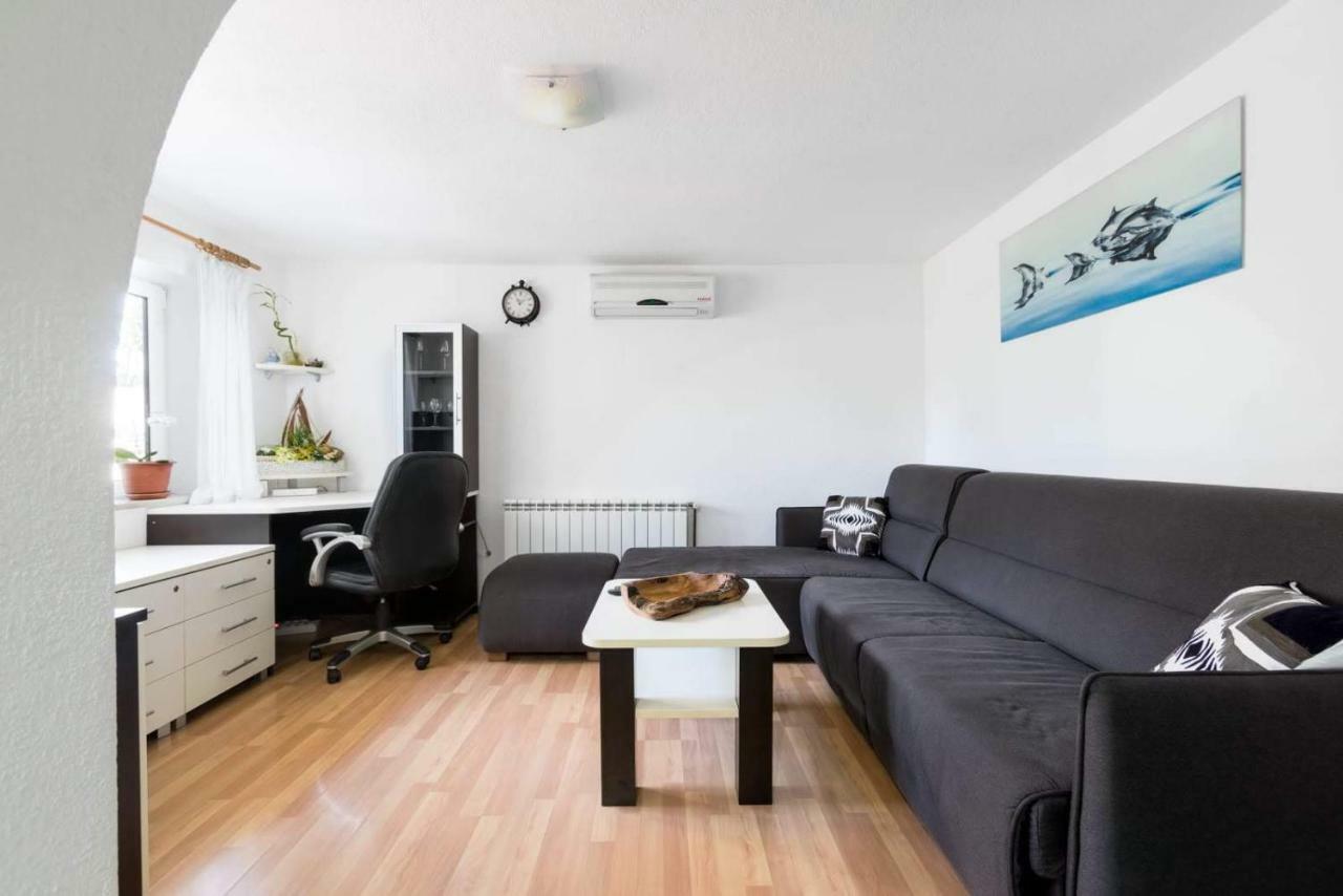 Apartment Vinko Tribunj-sovlje Tribunj (Sibenik-Knin)